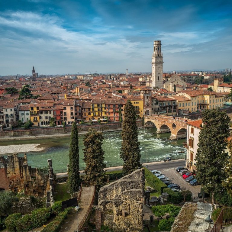 Verona 4