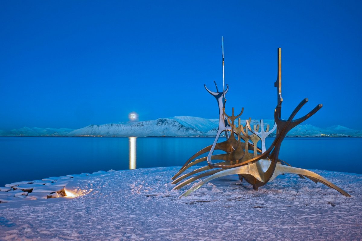 Sólfarið - vetur - tunglið