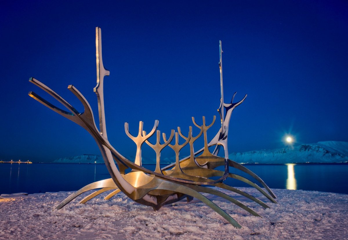 Sólfarið og tunglið