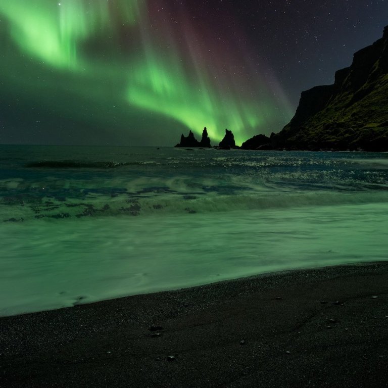 Reynisdrangar - norðurljós